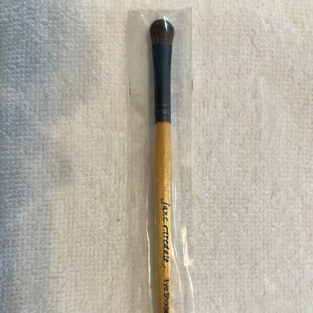 Jane Iredale Eye Shader Brush- New in Packaging